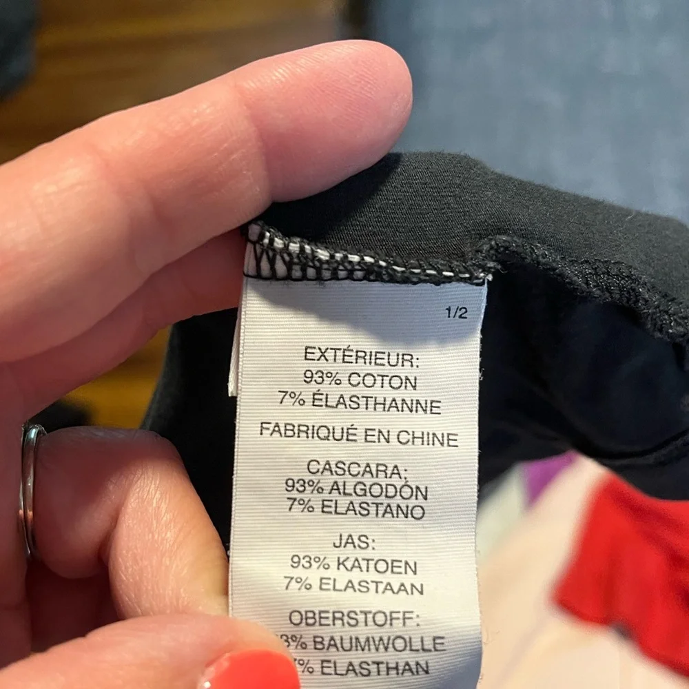 Vuori long sleeve feather light tee shirt SOLD!! - Picture 6 of 8